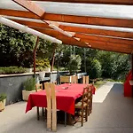 Maison Avec Piscine, Et Jacuzzi Holiday home