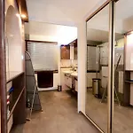 Maison Avec Piscine, Et Jacuzzi Holiday home Saint-Jean-d'Arvey